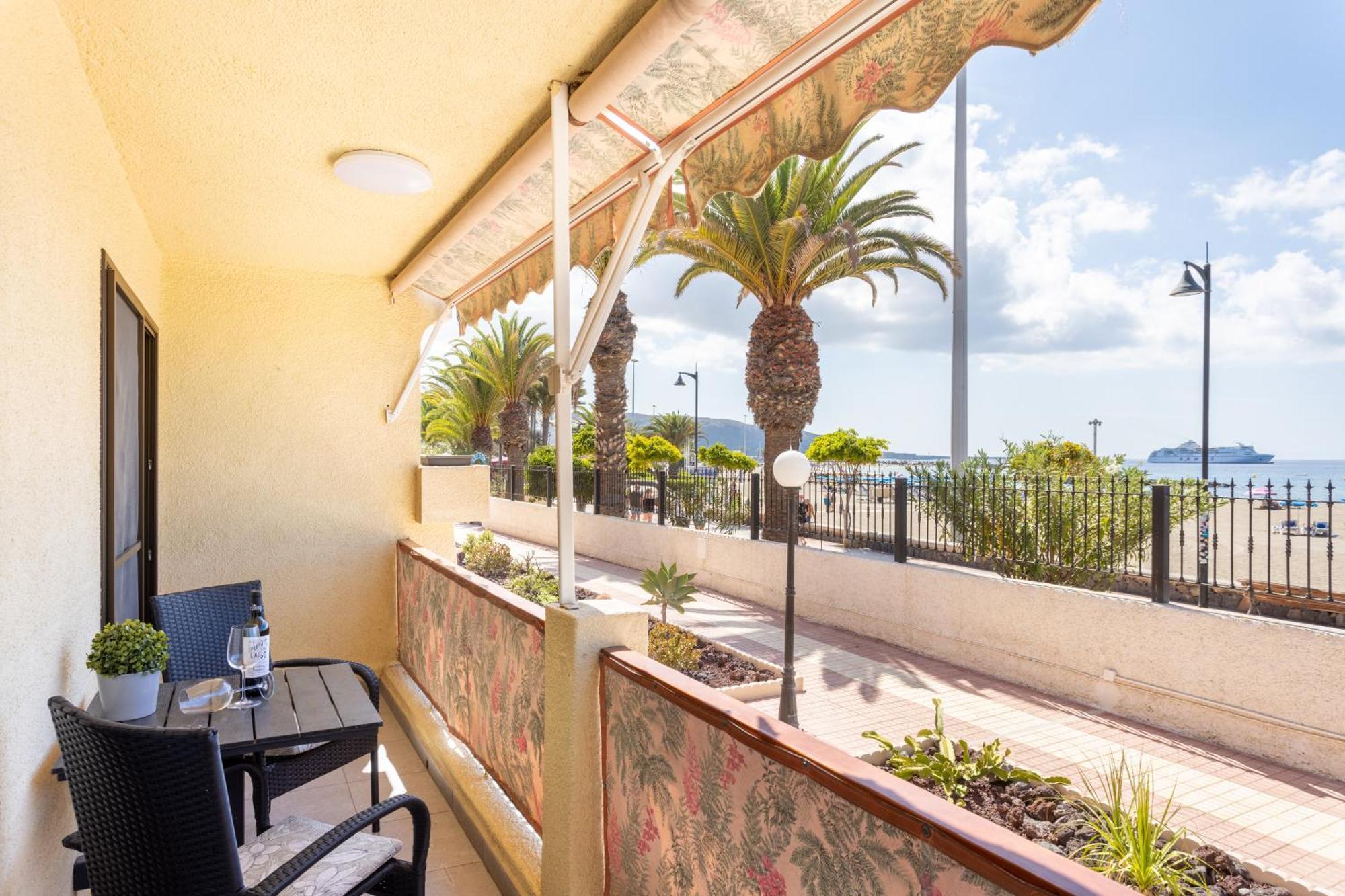 Frontline Playa Las Vistas With Pool, Parking, Sea Los Cristianos  Exterior photo